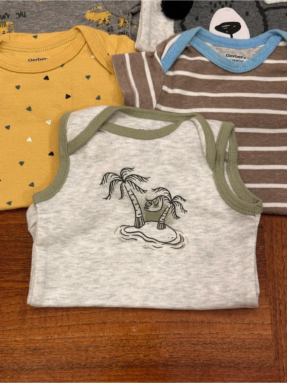 New/EUC Bundle of Baby Boys Onesies, 0-3 Months, Set of 7